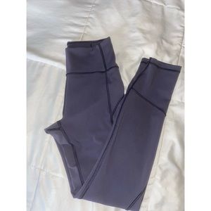 Lululemon “in movement” tight 7/8